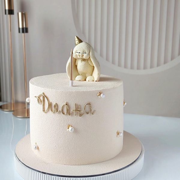 Baby b-day cake 💫