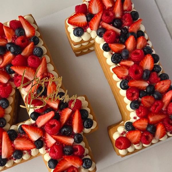 Лучший подарок для того,кто отмечает 41 — это внимание и вкус, который трогает до глубины души.